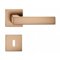 Manere usi Cube light brown cu rozeta cheie